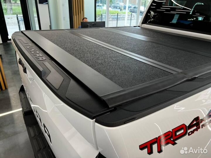 4-Х секционная крышка на Toyota Tundra