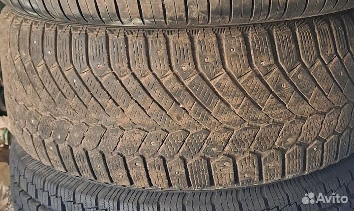 Gislaved Nord Frost 200 235/45 R18