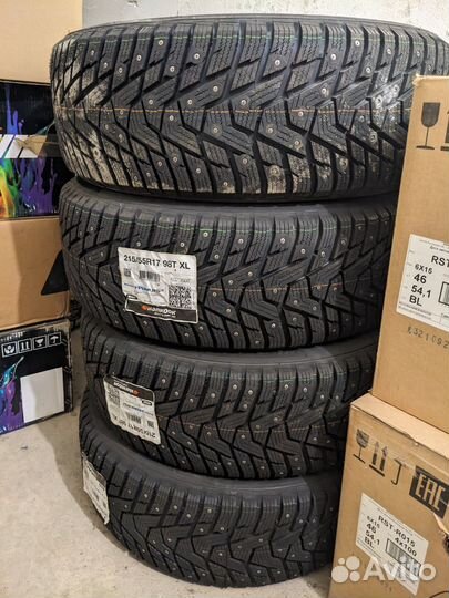 Hankook Winter I'Pike RS2 W429 215/55 R17 98T