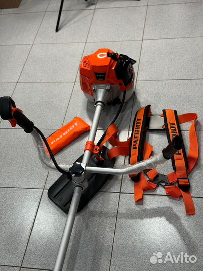 Бензиновый триммер 555 patriot газонокосилка