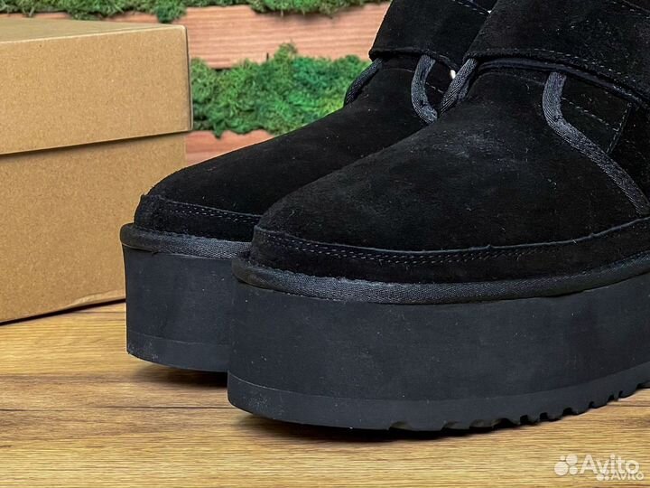 UGG Neumel Platform Black