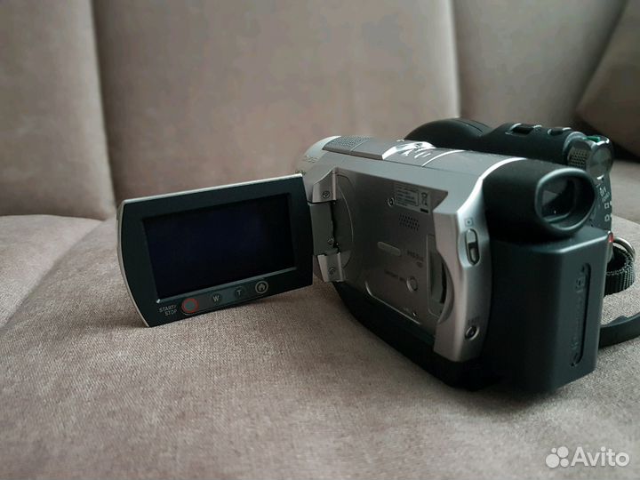Видеокамера Sony HDR-UX5