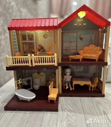 Кукольный домик с мебелью