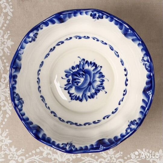 Салатник 'Семья', большой, 21x21x13 см, гжель