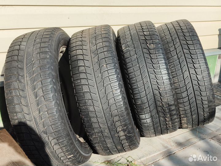 Michelin X-Ice 3 205/55 R16 100H