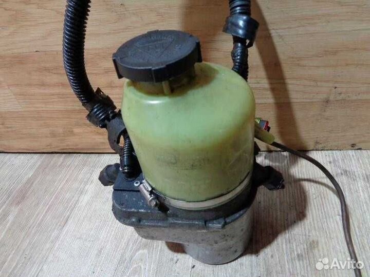 Насос Эгур opel астра h TRW