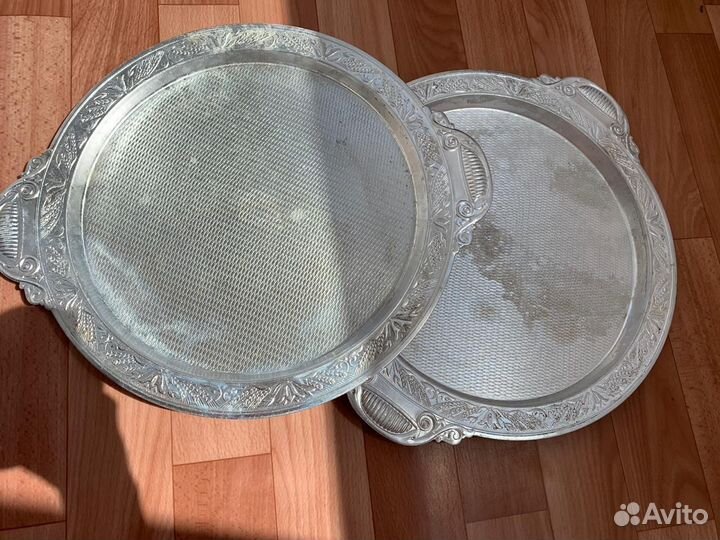 Подносы, советского производства 1972 год