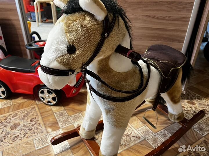 Детская качалка лошадь