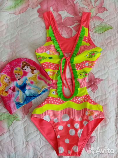 Купальник и шапочка для девочки