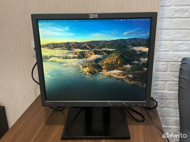 Монитор IBM thinkvision L180p