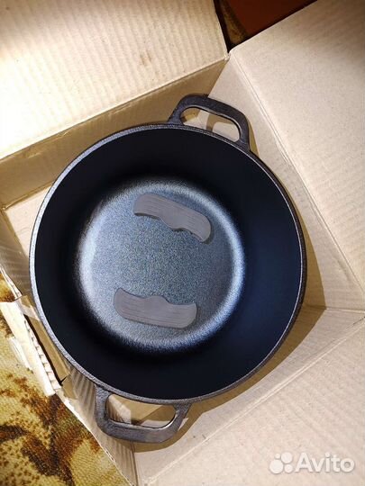 Кастрюля чугунная 3л. Новая