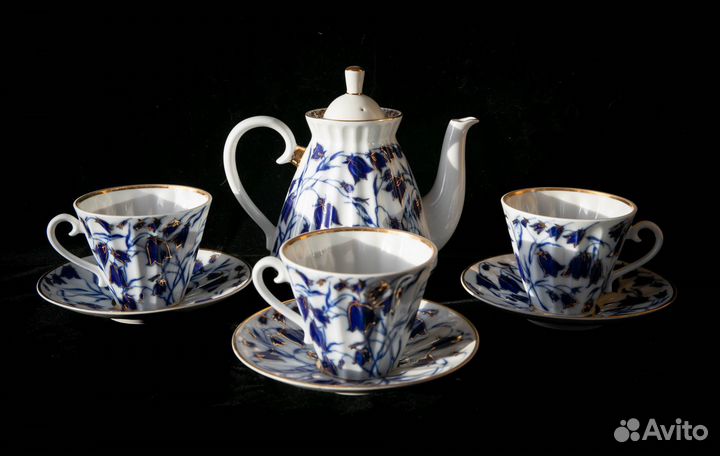 Чайные пары и чайник Колокольчик. Фарфор. лфз. ифз