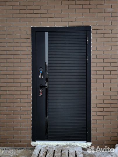 Установка входных металлических дверей