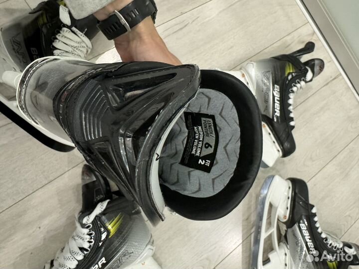 Коньки хоккейные bauer hyperlite 2