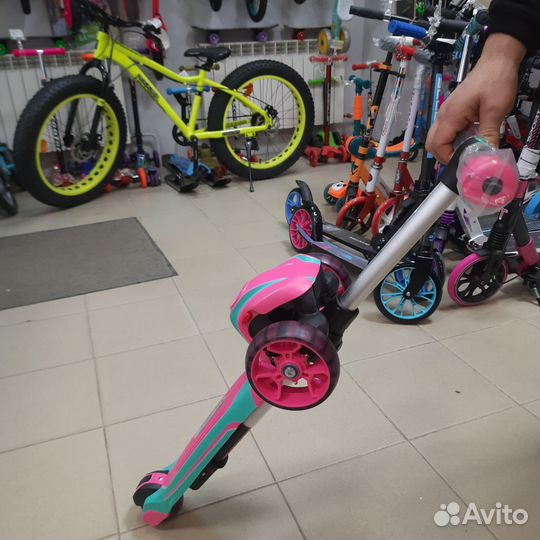 Трехколесный самокат
