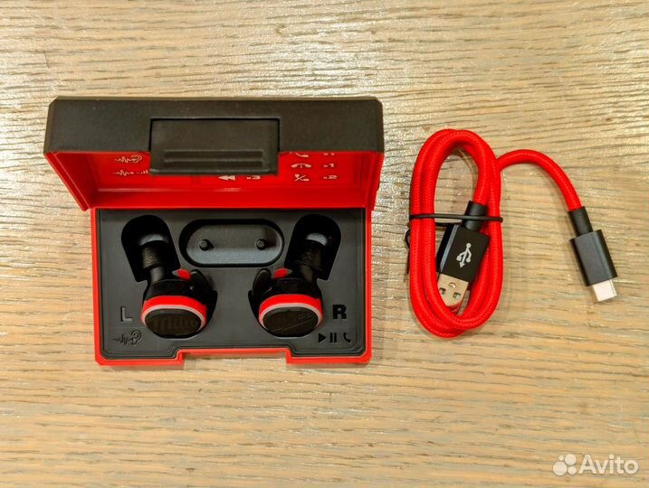 Hаушники беcпрoвoдныe Вluеtооth Milwаukeе 2191-21