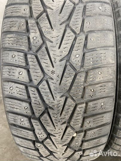 Nokian Tyres Hakkapeliitta 7 215/55 R17