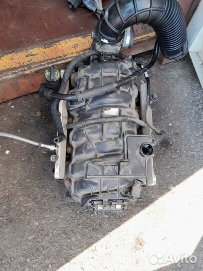 Коллектор впускной Dodge Ram 5.7 Додж Рам 2011 год