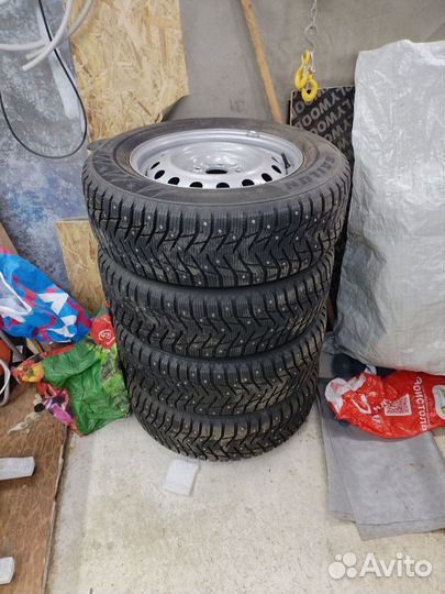 Колеса 215 65 16 зимние новые на дисках