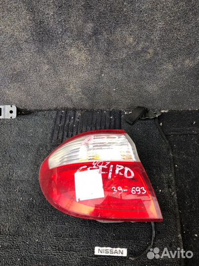 Стоп-сигнал левый Nissan Cefiro A33