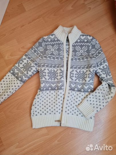 Отдам детские вещи