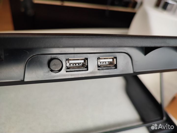 Подставка для ноутбука Defender с охлаждением