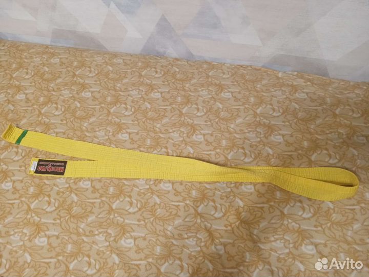 Жёлто-зелёный пояс для таеквондо