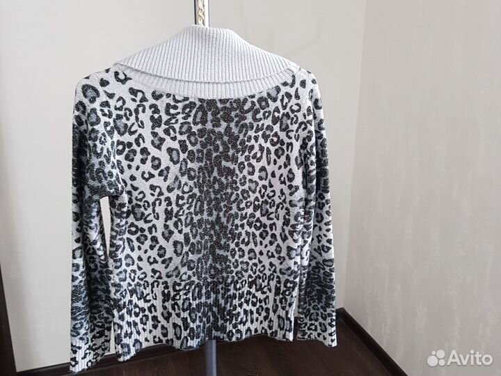 Свитер женский раз.48-50