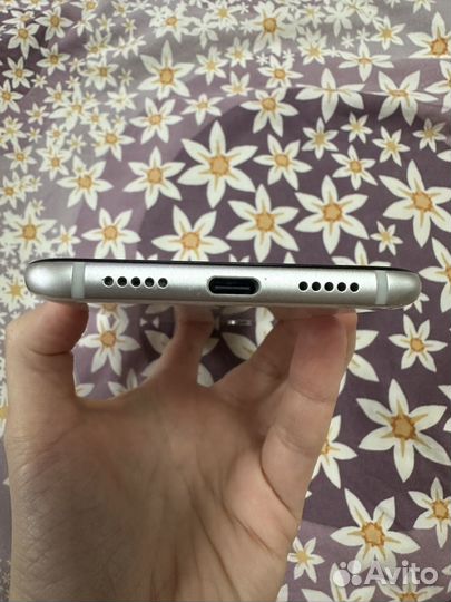 Xiaomi Mi 8, 6/64 ГБ