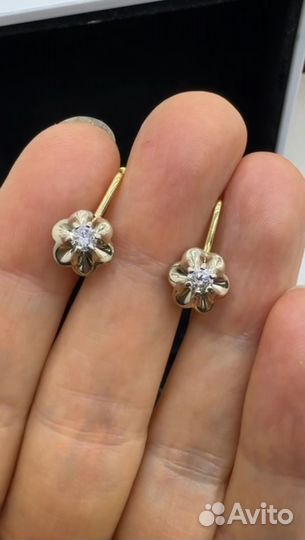 Золотые серьги