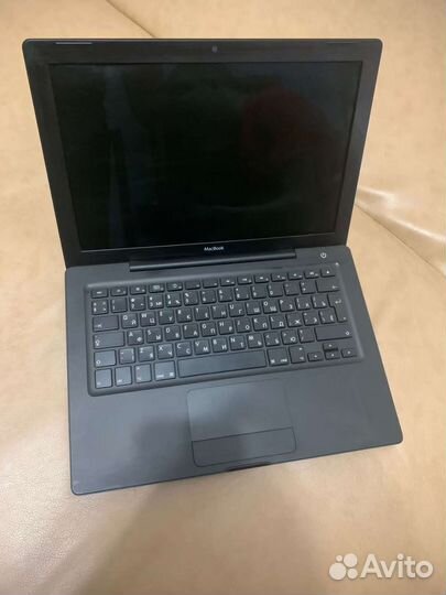 Ноутбук 2007 apple macbook 1181