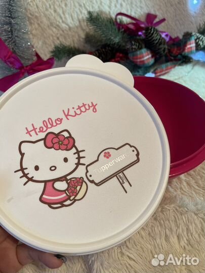 Чаша Tupperware с крышкой hello kitty