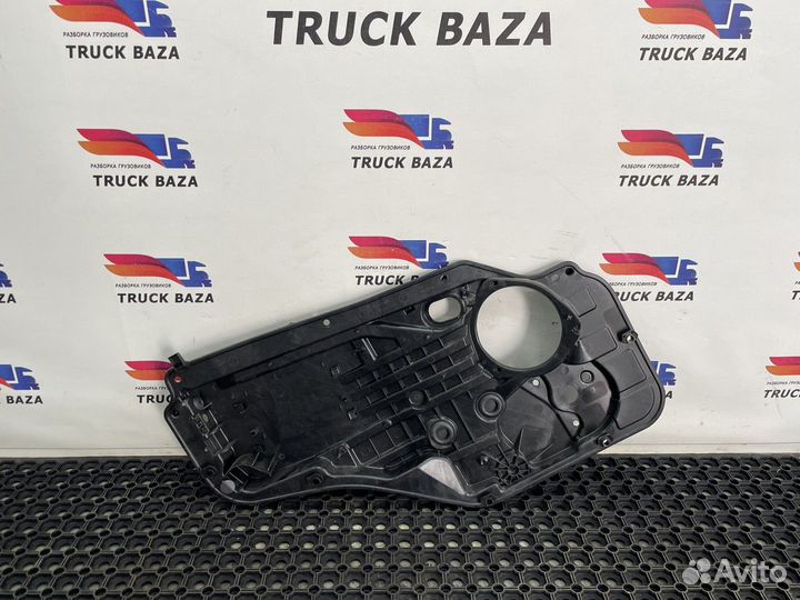 2521836 Монтажная панель двери левой