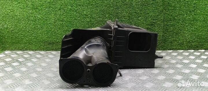 Корпус воздушного фильтра Jaguar Xj