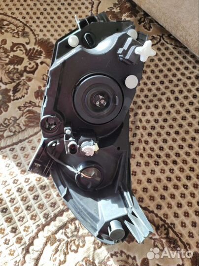 Фара правая на Лада Гранта