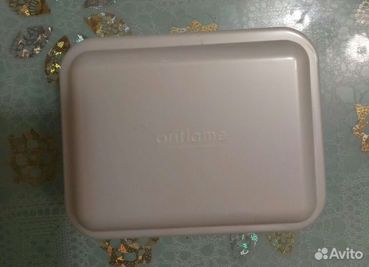 Пластикова коробочка