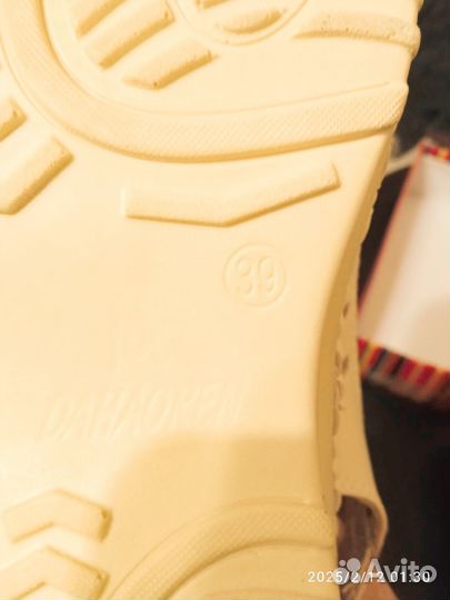 Босоножки летние, кожаные