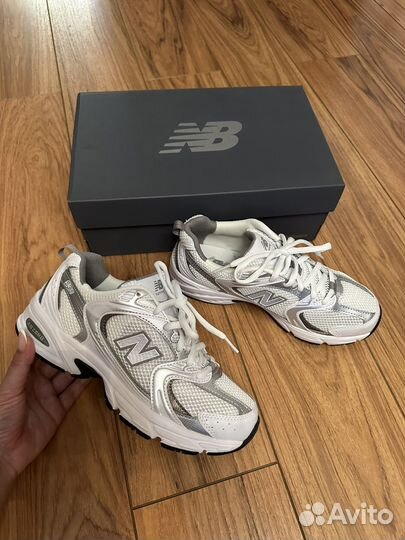 Кроссовки new balance 530