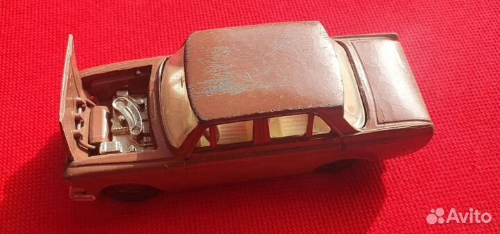 Модель автомобиля 