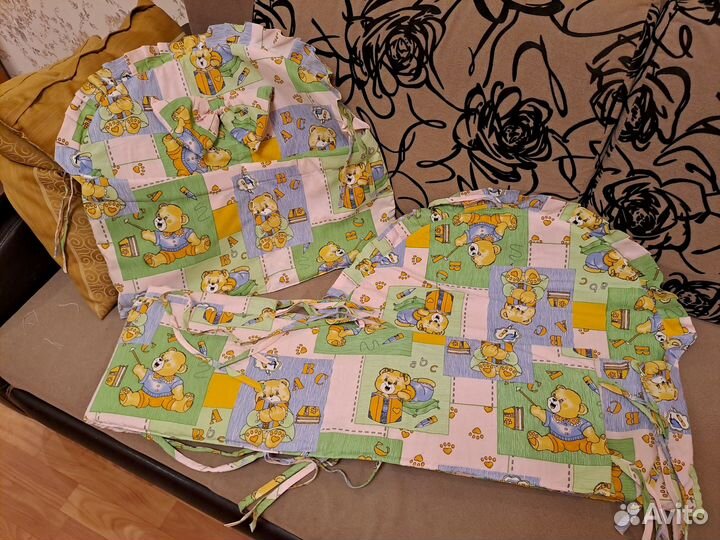 Бортики в детскую кроватку