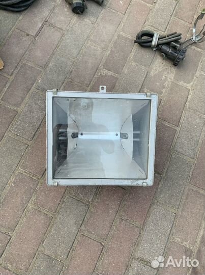 Прожектор уличный