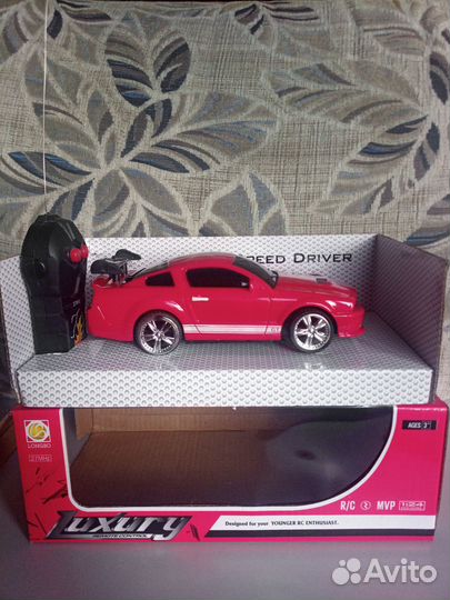 Машинка на радиоуправлении