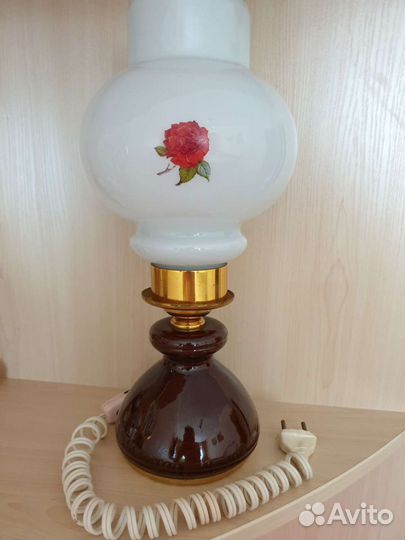 Настольная лампа времен СССР