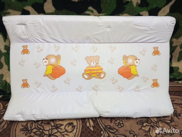 Стульчик для кормления, пеленальный коврик