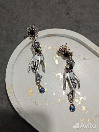 Серьги в стиле Alexander MCqueen