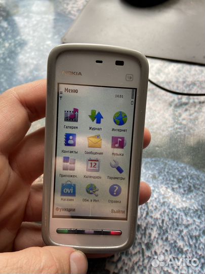 Телефон Nokia 5228