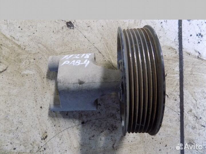 Кронштейн ролика RAV 4 2006-2013