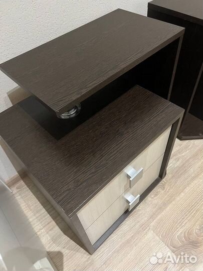 Тумба прикроватная