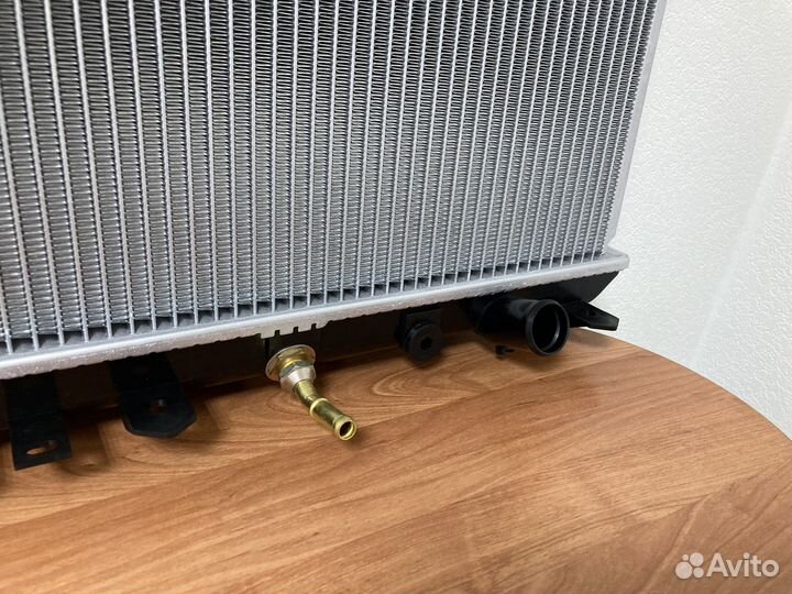 Радиатор охлаждения Тойота Камри Грация 2.2 96-01