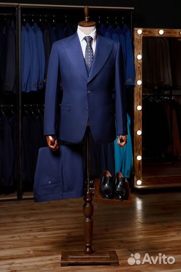 Мужской классический костюм